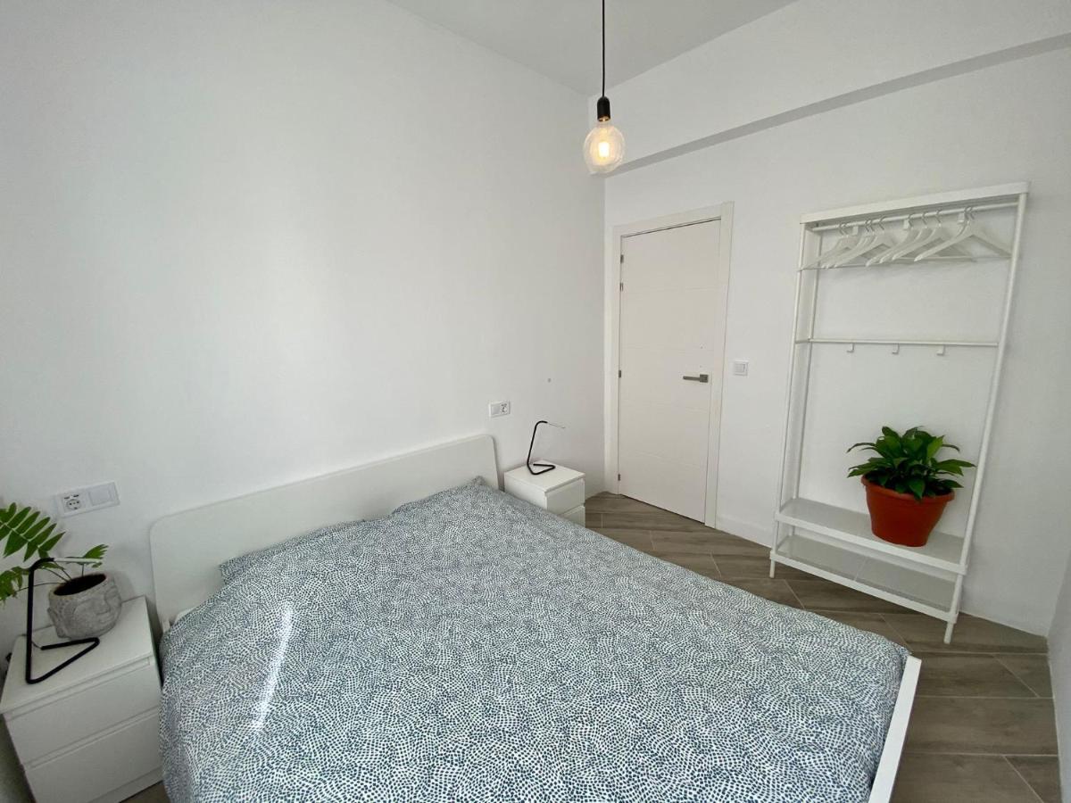 Room With Private Bathroom - Vivienda Vacacional Out Of Blue Santa Cruz de la Palma  Bilik gambar